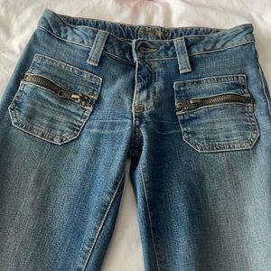 Hudson Size 27 Flare Jeans Zipper detail
